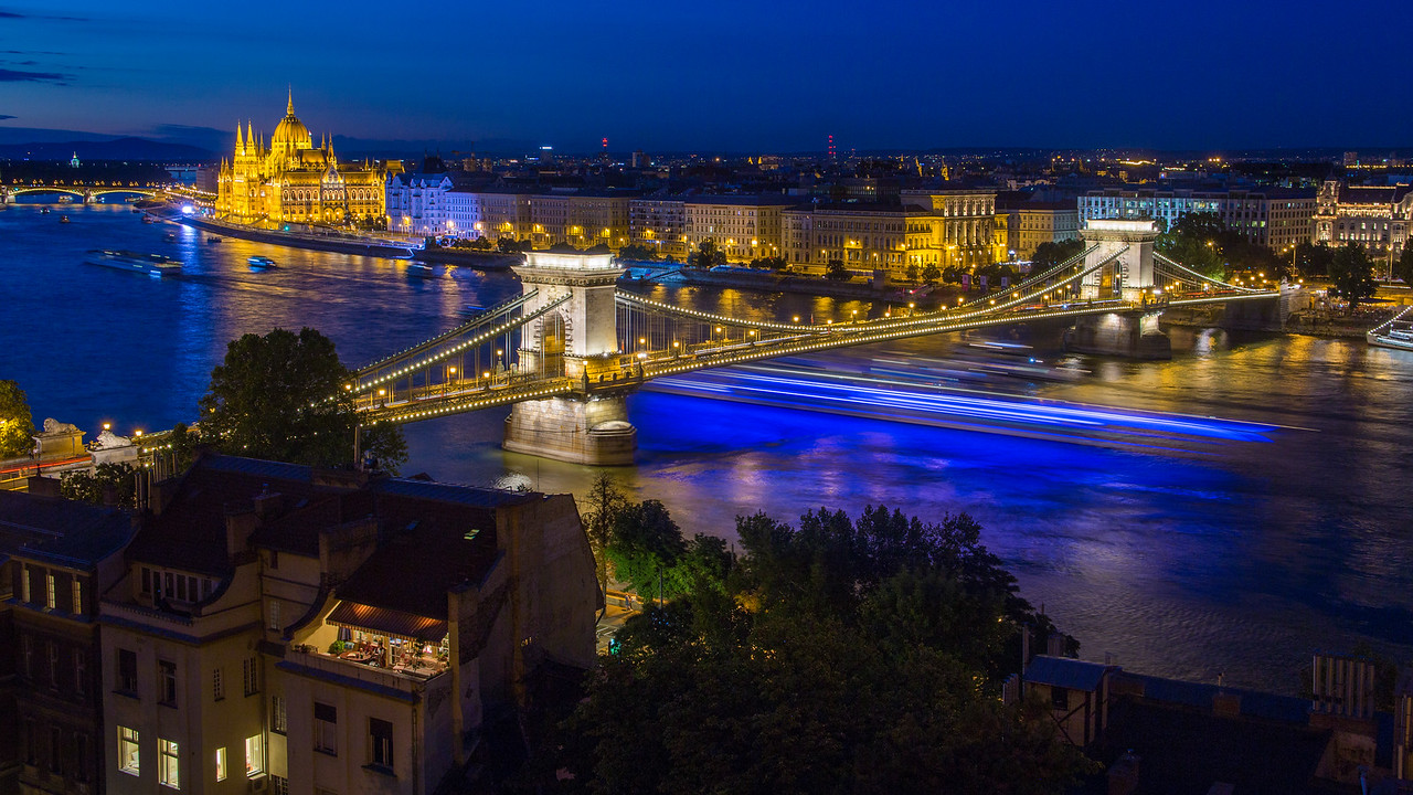 Chain Bridge in Budapest with long shiptrail in the Blue Hour